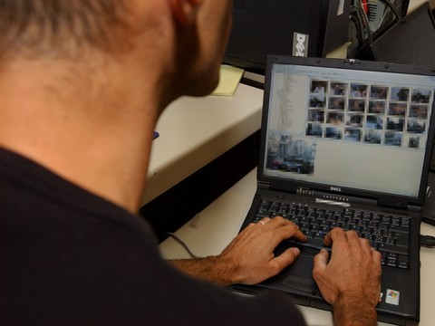 Les fournisseurs ne devront pas signaler la pédopornographie