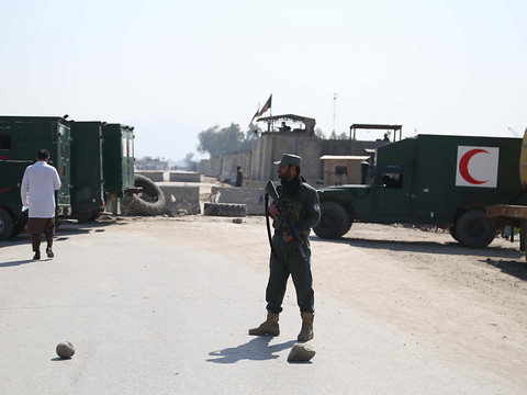 Attaque dans l'est de l'Afghanistan: au moins seize morts
