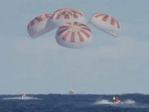 La capsule Dragon de SpaceX a amerri sans accroc dans l'Atlantique