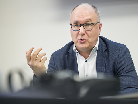 Peu de médecins hospitaliers ont un salaire au-dessus des plafonds