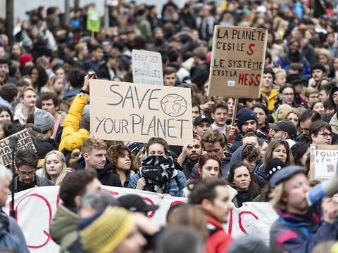 Nouvelle mobilisation des jeunes pour le climat