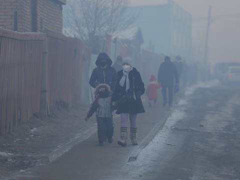 Mongolie: l'air vicié force des milliers d'enfants à l'exode