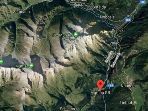 Important éboulement sur une route grisonne entre Martina et Vinadi