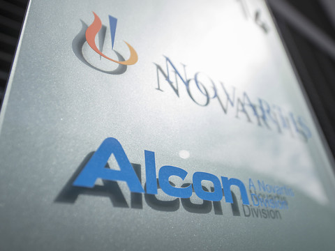 Novartis: Alcon s'offre Powervision pour au moins 285 millions