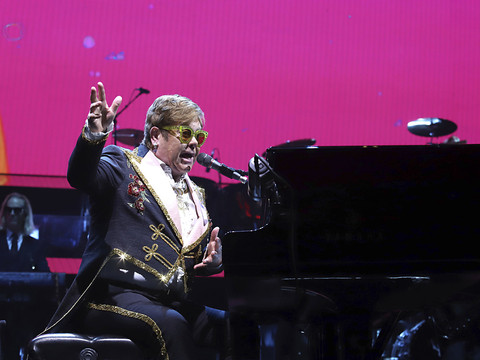 Au Montreux Jazz, Elton John chantera dans un stade