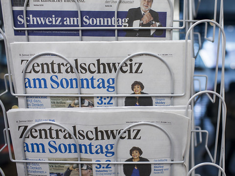 CH Media supprime deux journaux dominicaux et mise sur le samedi