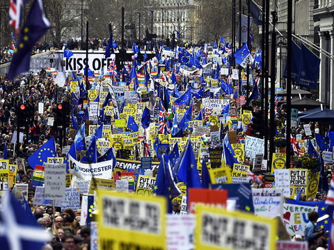 Manifestation géante à Londres pour un référendum sur le Brexit