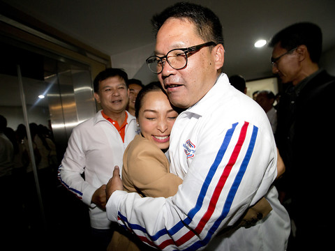 Législatives en Thaïlande: la junte bien partie pour garder le pouvoir