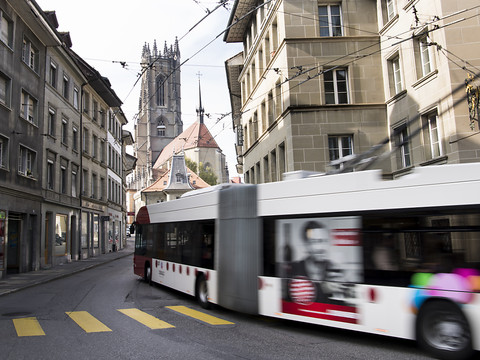 Le canton de Fribourg adapte des arrêts de bus pour les handicapés
