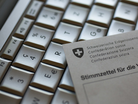 Pas de vote électronique à Neuchâtel et Fribourg le 19 mai