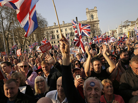Les députés britanniques rejettent une 3e fois le Traité de Brexit