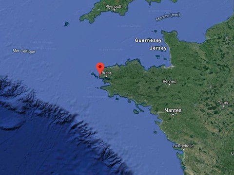 Des téléphones en plastique s'échouent au Finistère depuis 30 ans