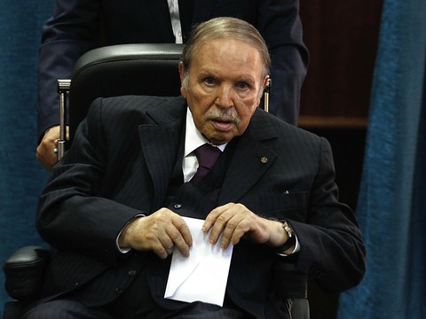 La présidence annonce la démission de Bouteflika d'ici le 28 avril
