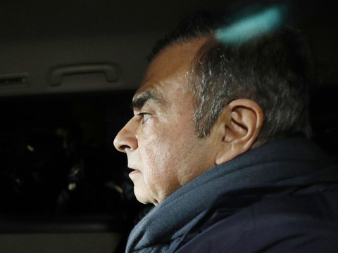 Ghosn: le tribunal autorise la prolongation de la garde à vue