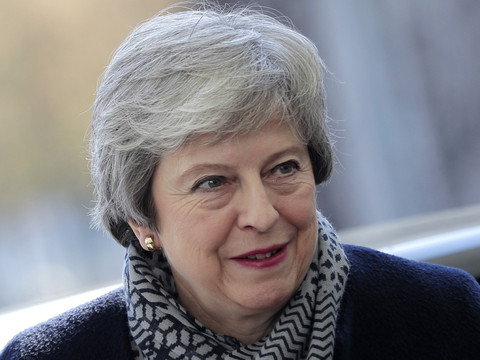 May à Berlin pour décrocher le soutien de Merkel sur un report du Brexit