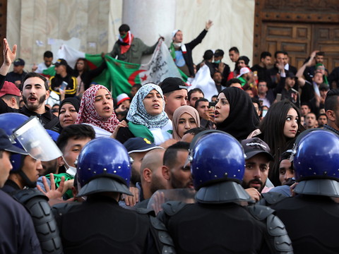 La présidentielle en Algérie fixée au 4 juillet
