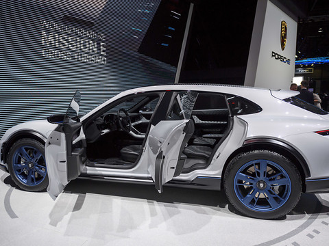 Japon: ABB va créer un réseau de stations de recharge avec Porsche