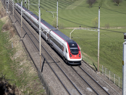 L'aménagement du réseau ferroviaire avance bien, selon Berne