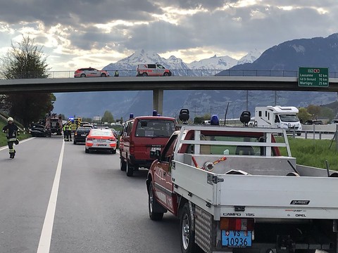 Un grave accident de la route fait un mort et un blessé à Sion