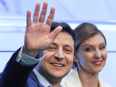 Présidentielle en Ukraine: victoire écrasante du comédien Zelensky