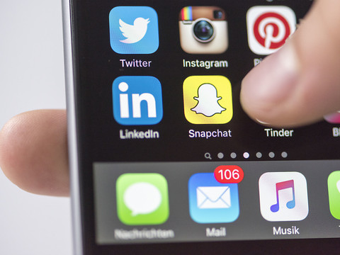 Les réseaux sociaux, canal privilégié pour atteindre les jeunes