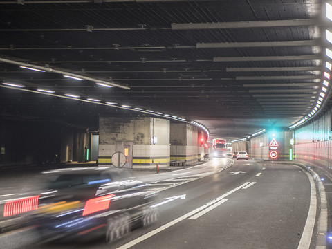 Le trafic est fluide dans les deux sens au tunnel du Gothard