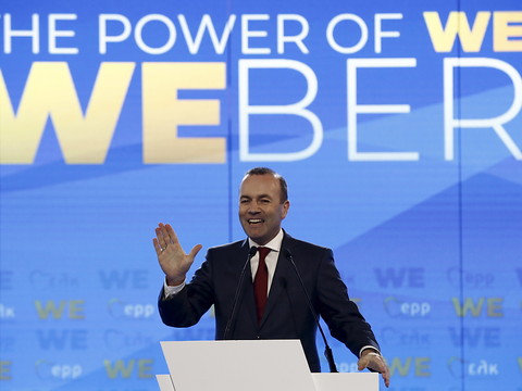 Le chef de la droite lance sa campagne à Athènes