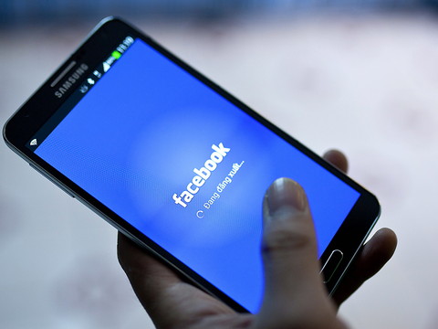 Facebook table sur une amende record de 3 à 5 milliards de dollars
