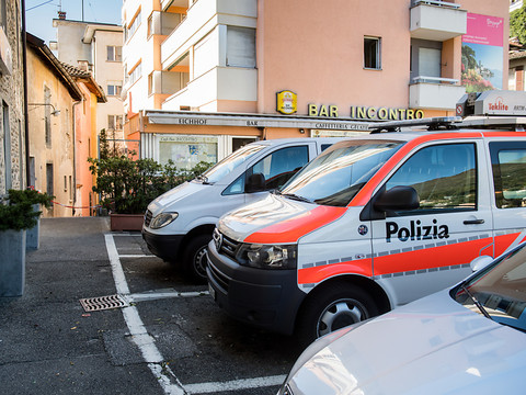 Tessin: il roulait à plus de 100km/h en zone habitée