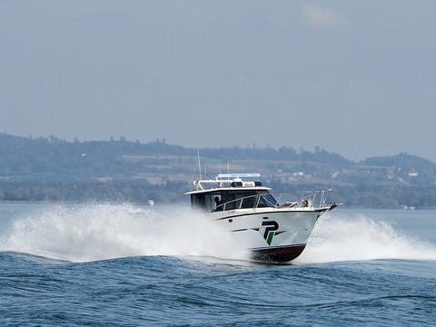 Naufrage sur le lac de Neuchâtel: quatre rescapés dont un blessé