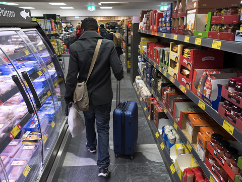 Baisse des ventes du commerce de détail en mars