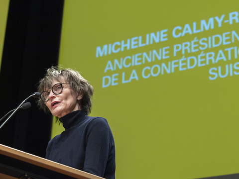 Micheline Calmy-Rey appelle le Conseil fédéral à s'engager