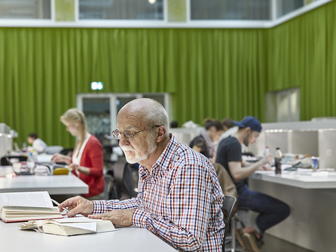 Seniors: les revendications des syndicats restent lettre morte