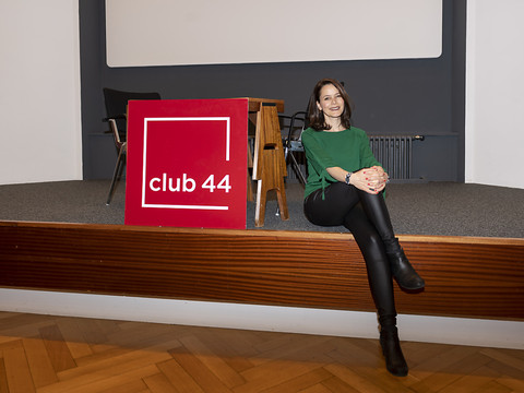 Depuis 75 ans, les Chaux-de-Fonniers débattent au Club 44