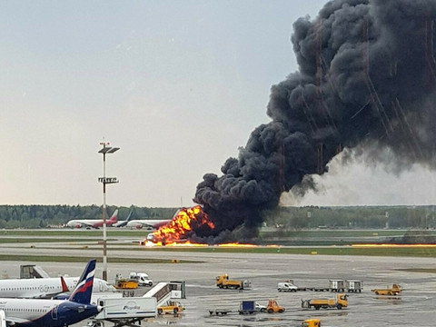 Atterrissage meurtrier à Moscou: le pilote met en cause la foudre