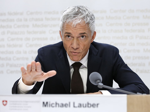 Le procureur Michael Lauber maintient sa candidature