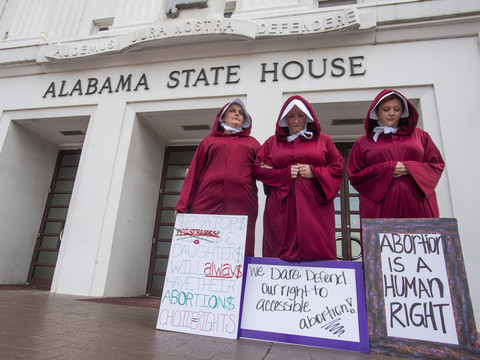 Avortement: le Sénat d'Alabama vote la loi la plus répressive des Etats-Unis