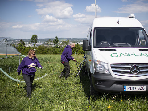 Zurich: un laboratoire mobile mesure les émissions de gaz hilarant