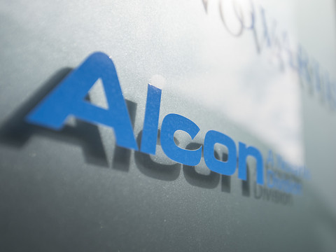 Alcon voit ses recettes stagner en début d'année
