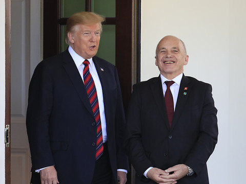 Ueli Maurer rencontre Donald Trump à la Maison-Blanche