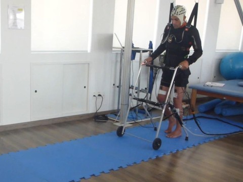 Nouvelle méthode de rééducation non invasive pour paraplégiques