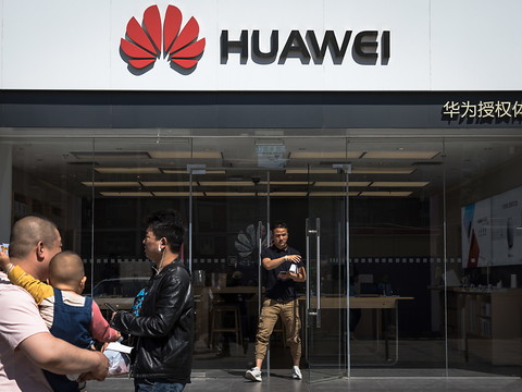 Les Etats-Unis accordent trois mois de délai à Huawei