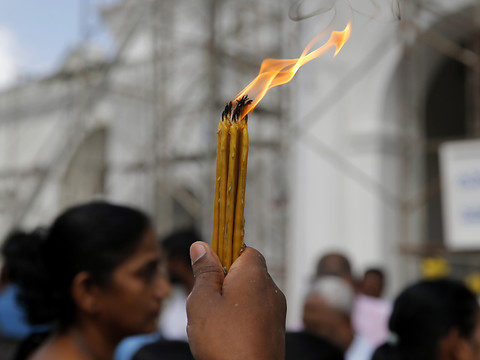 Sri Lanka: prières un mois après les attentats de Pâques