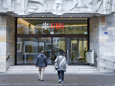 UBS, rare banque suisse à ne plus rémunérer les comptes d'épargne