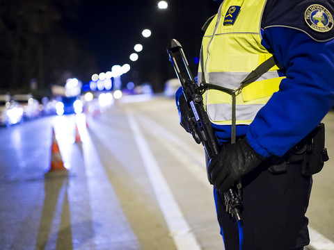 Trois interpellations en Suisse après l'attaque d'un fourgon