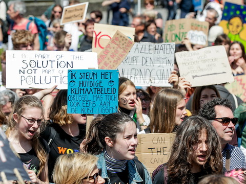 Les jeunes Européens dans la rue pour le climat avant les élections