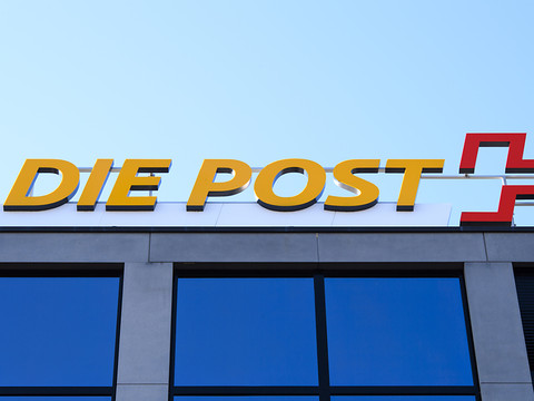 La Poste en négociations exclusives pour céder CarPostal France