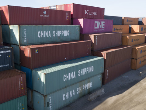 Entrée en vigueur de surtaxes chinoises sur des produits américains