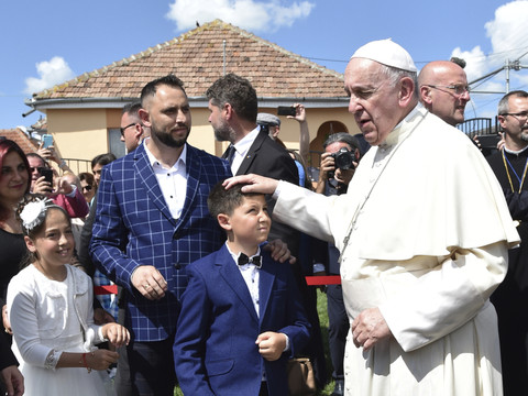 Le pape demande pardon aux Roms victimes de discriminations