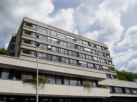 Hôpital de Moutier: l'exécutif bernois veut plusieurs options